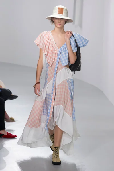 Look 34